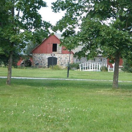 Hotel Sassi Talu Horsefarm à Pärnu Extérieur photo